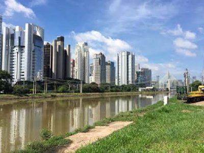 Execução de Avaliação da Qualidade Ambiental do solo em uma faixa de mais de 6 km de extensão